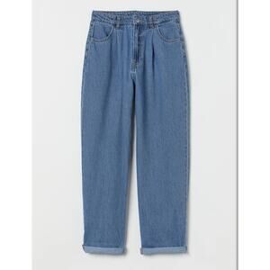 H&M loose high waist light wash jeans size 2